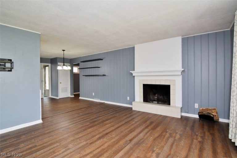 62 Bel Meadow Lane, Chagrin Falls, OH - Photo 3