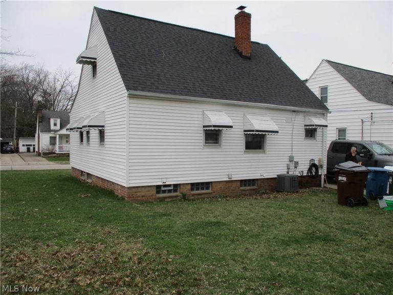 5741 46th Street, Parma, OH - Photo 4