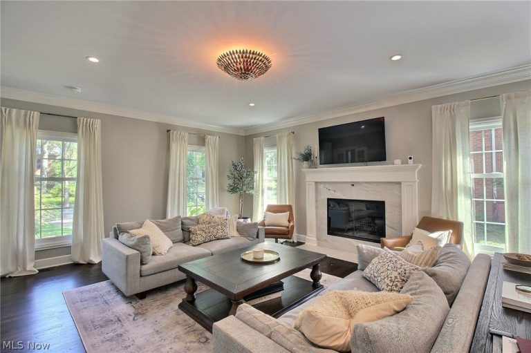 20962 Sydenham Road, Shaker Heights, OH - Photo 4