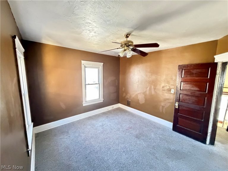 9711 Parmelee Avenue, Cleveland, OH - Photo 6