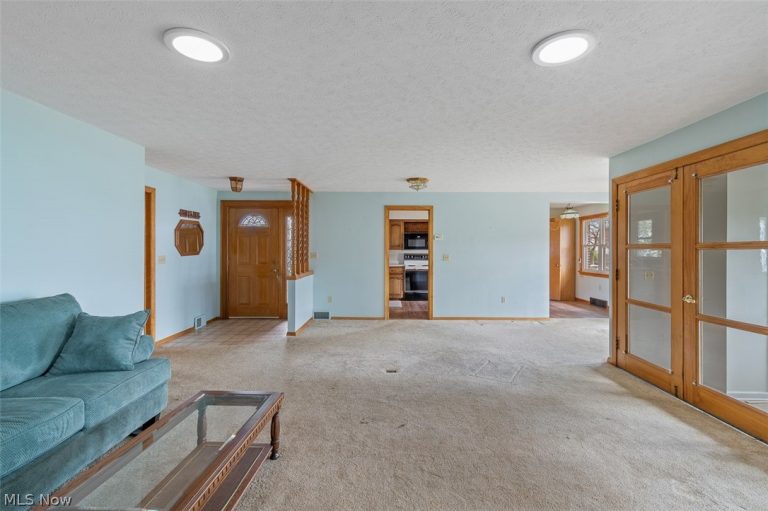 314 Paradise Street, Orrville, OH - Photo 8