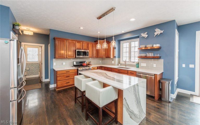 20208 Donegal Lane, Strongsville, OH - Photo 4