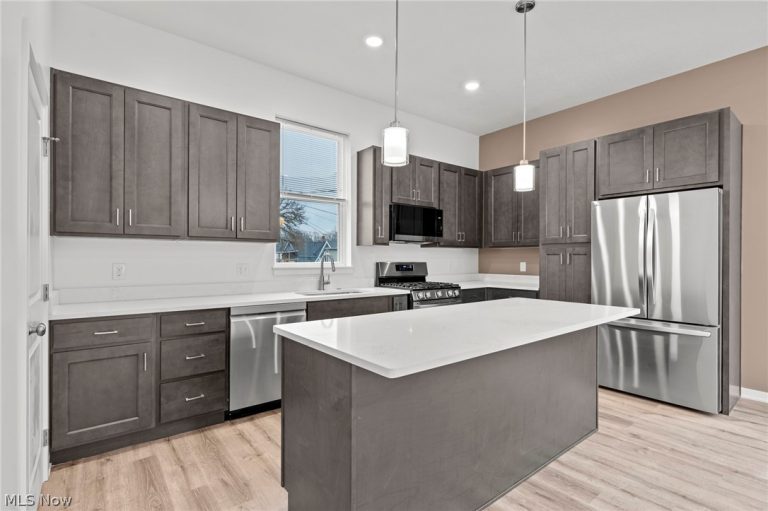 4703 Bridge Avenue, Cleveland, OH - Photo 6