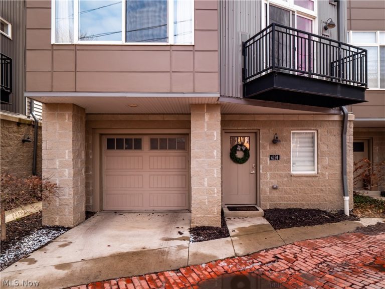 4191 Lorain Court, Cleveland, OH - Photo 2