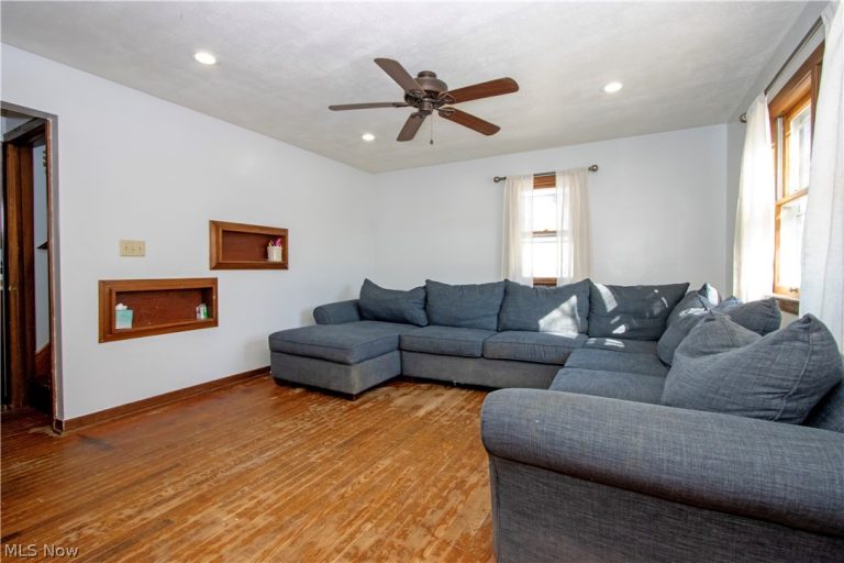 2874 Melrose Drive, Wooster, OH - Photo 2