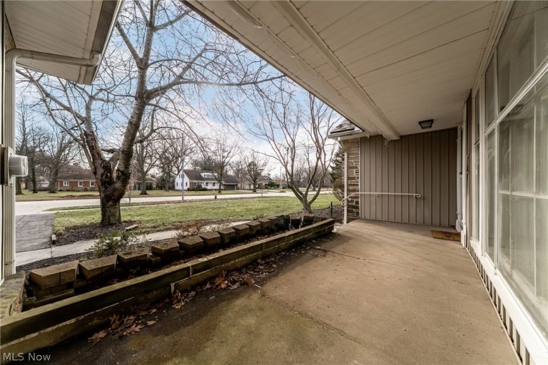 1315 Forest Hills Boulevard, Cleveland Heights, OH - Photo 4