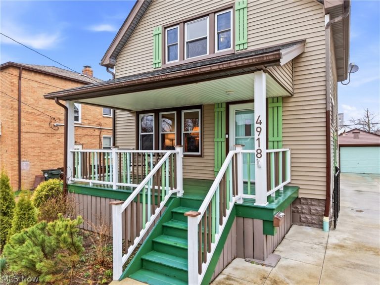 4918 Yorkshire Avenue, Parma, OH - Photo 4