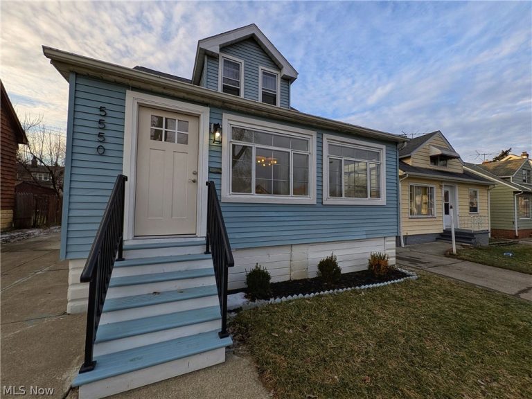 5550 Grasmere Avenue, Maple Heights, OH - Photo 5