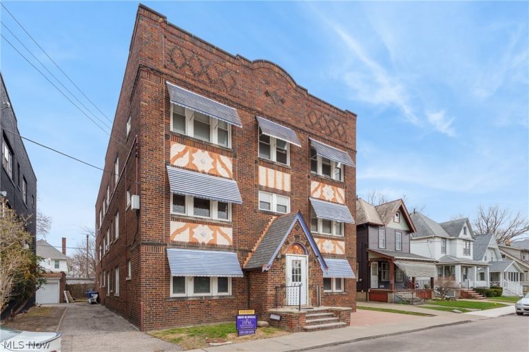 1419 Roycroft Avenue, Lakewood, OH - Photo 3