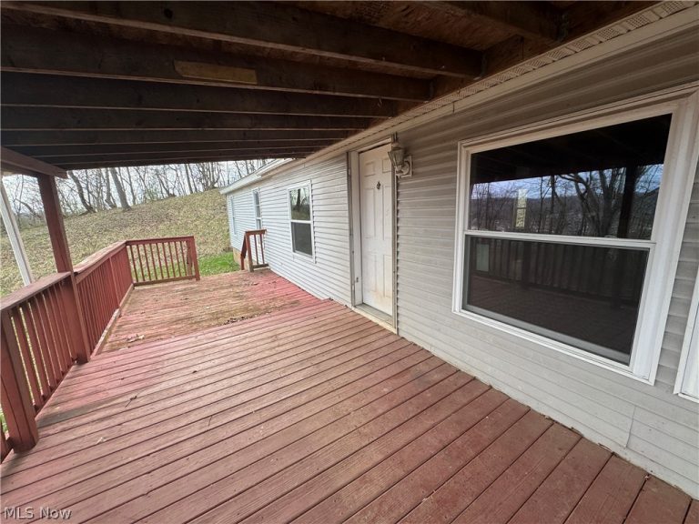 2510 Parkview Drive, Belpre, OH - Photo 8