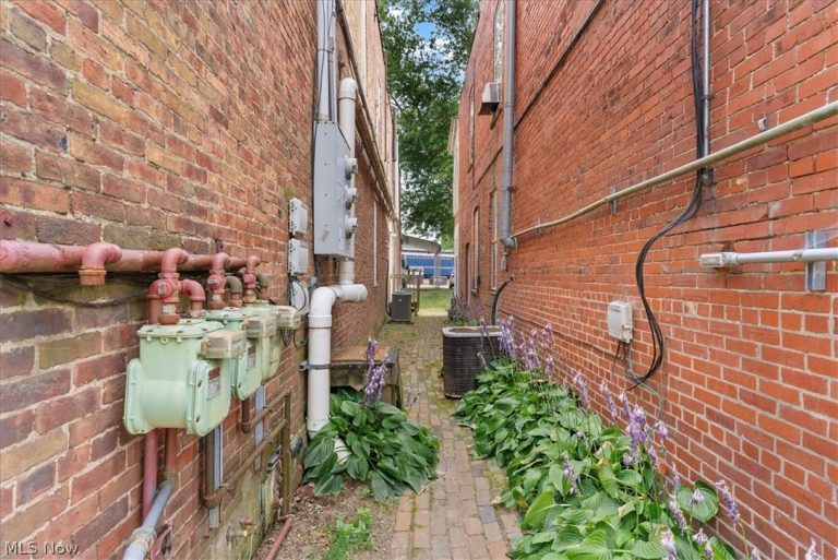 118 Maple Street, Marietta, OH - Photo 4
