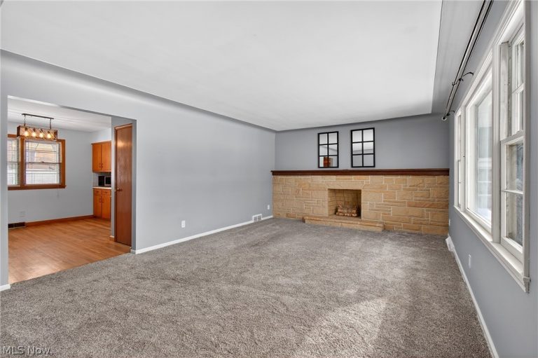 390 Ridgefield Avenue, Boardman, OH - Photo 3
