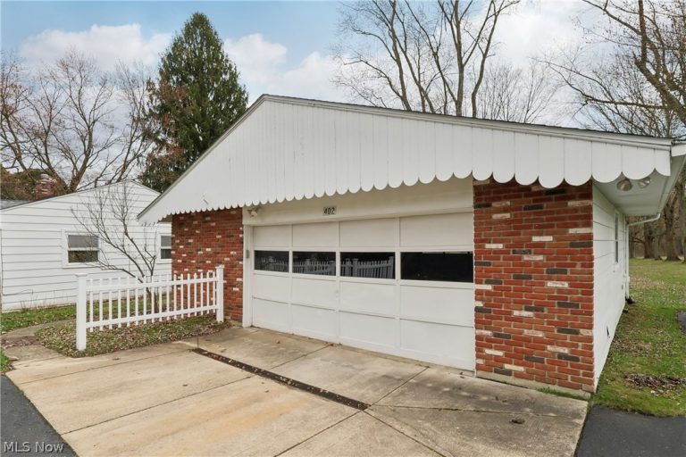 402 Yager Road, New Franklin, OH - Photo 3