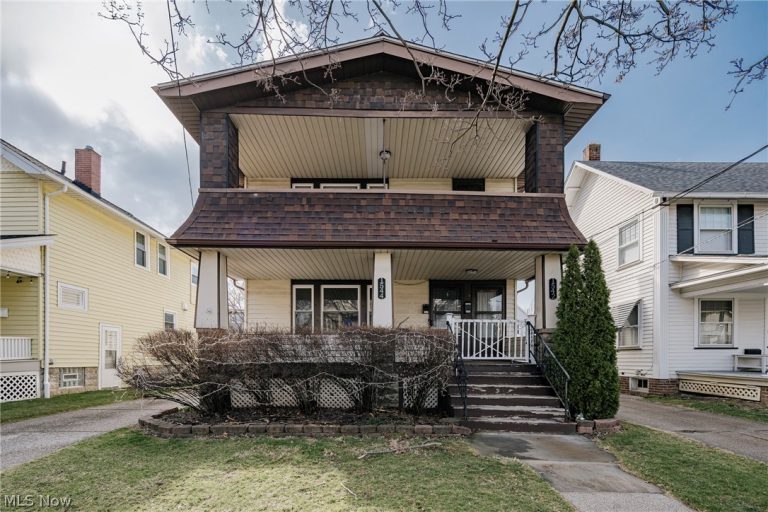 1542 Westwood Avenue, Lakewood, OH - Photo 2