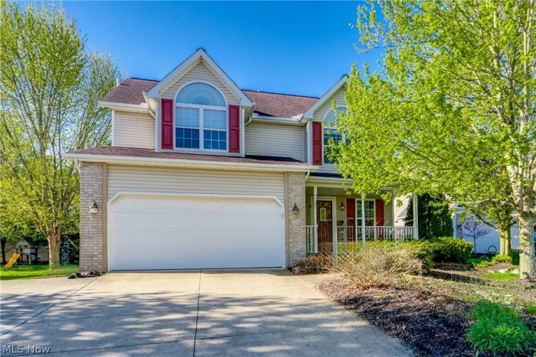 6124 Champagne Shores, Medina, OH - Photo 2