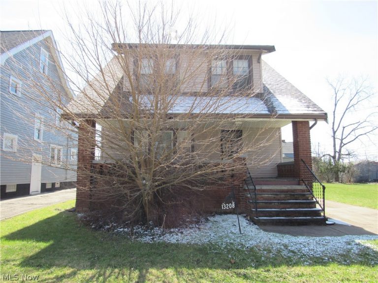 13208 Maplerow Avenue, Garfield Heights, OH, 44105