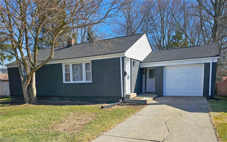 1054 Runge Avenue, Struthers, OH - Photo 3