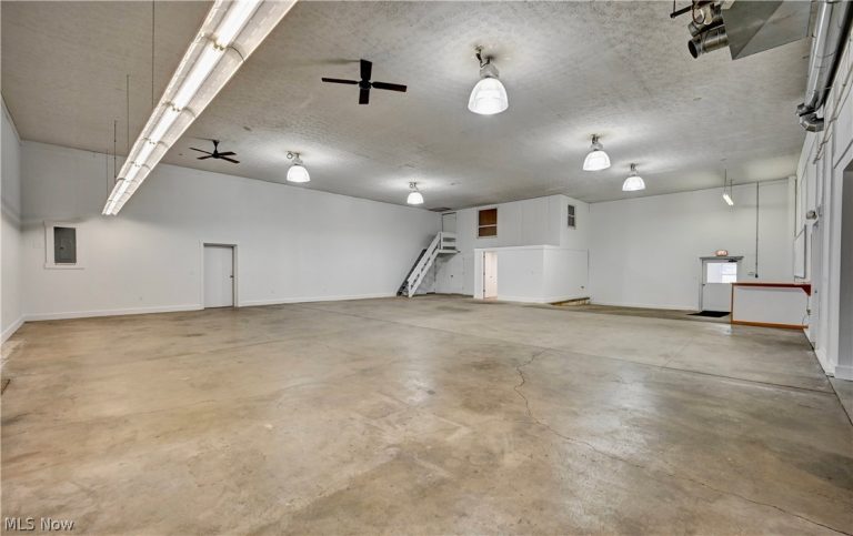 12870 Lincoln Street, Paris, OH - Photo 8