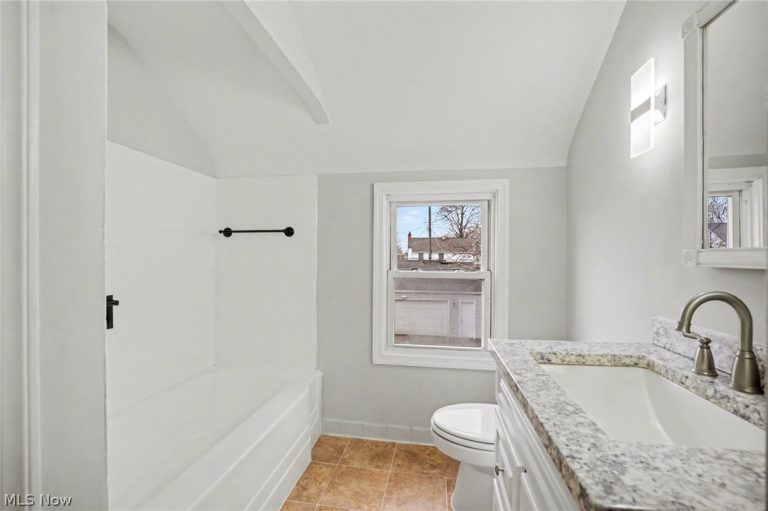 312 Montrose Avenue, Canton, OH - Photo 6