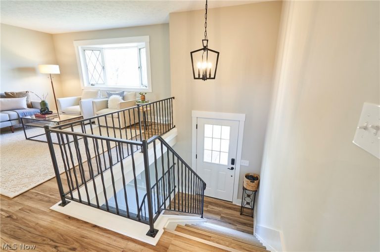 1661 Devonshire Drive, Brunswick, OH - Photo 4