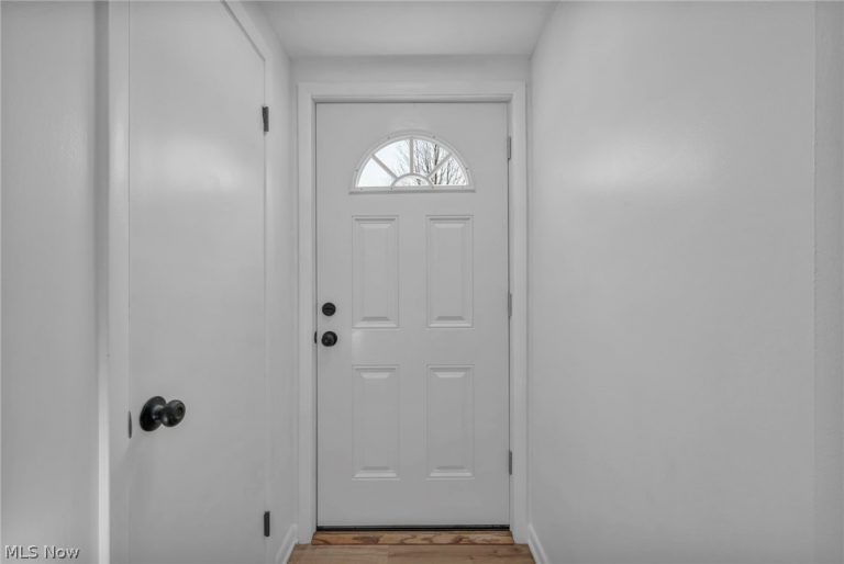 161 216th Street, Euclid, OH - Photo 4