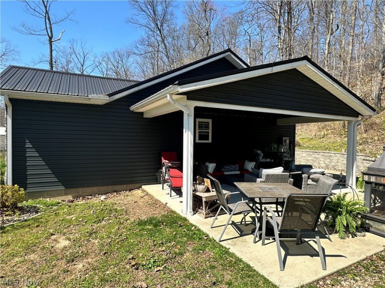 26296 Joe Day Road, Quaker City, OH - Photo 8