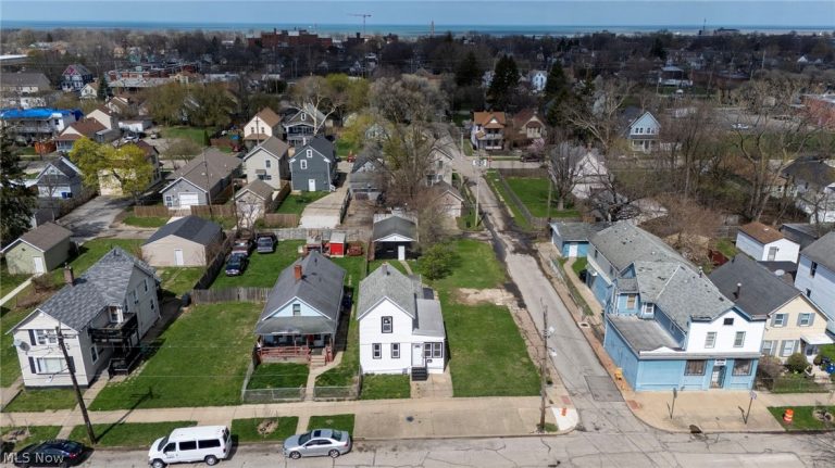 7604 Dudley Avenue, Cleveland, OH - Photo 4