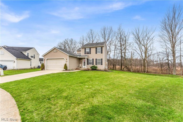 6252 Breezeway Drive, North Ridgeville, OH - Photo 3