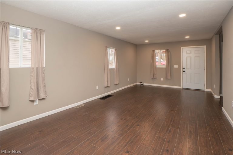 318 Elmport Avenue, Canton, OH - Photo 3