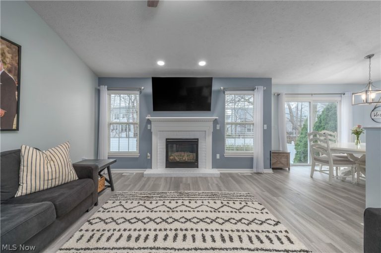 4518 Santina Way, Lorain, OH - Photo 6