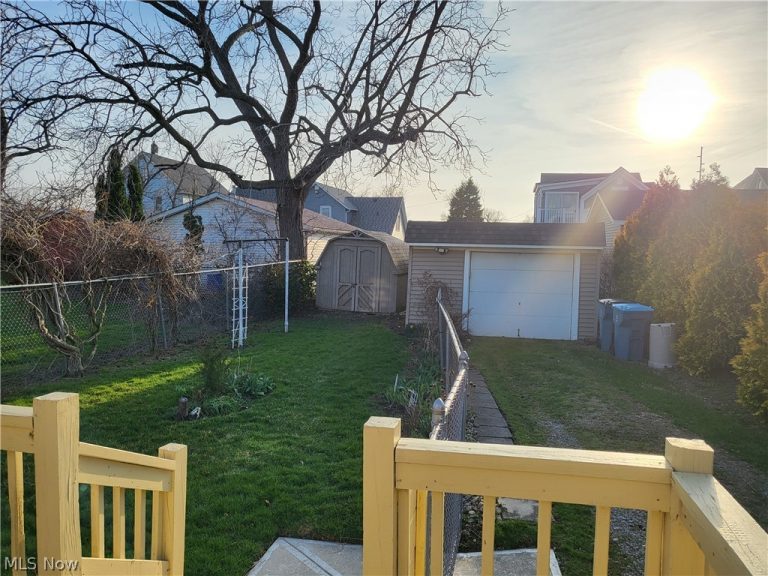 108 Arizona Avenue, Lorain, OH - Photo 5