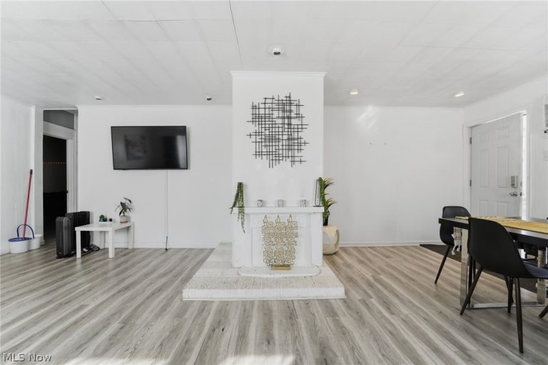 3702 15th Street, Cleveland, OH - Photo 6