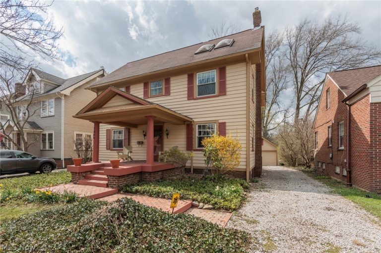 1550 Rydalmount Road, Cleveland Heights, OH - Photo 2