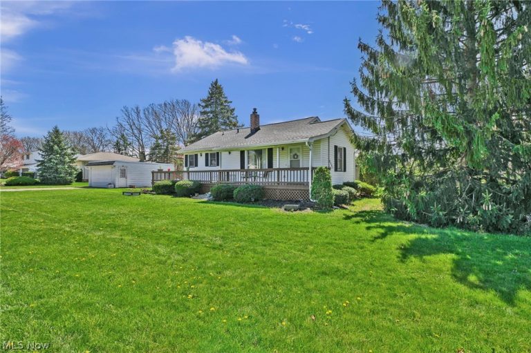 8581 Webster Road, Strongsville, OH - Photo 2