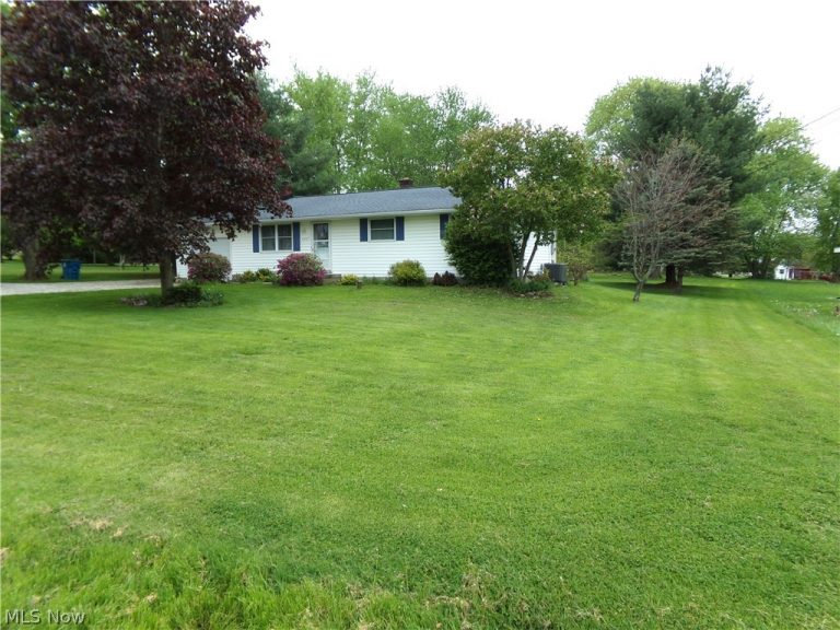3447 Manchester Avenue, Massillon, OH - Photo 2