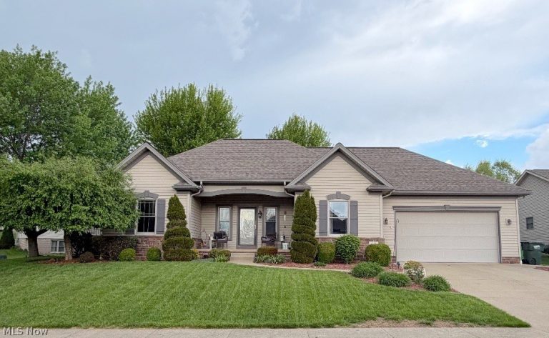 611 Parkdale Drive, Dover, OH, 44622