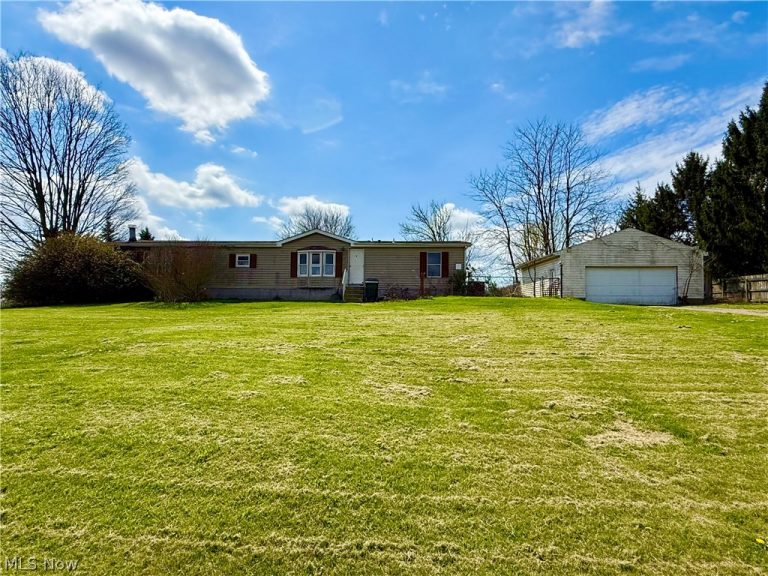 39 Township Road 677, Steubenville, OH - Photo 2