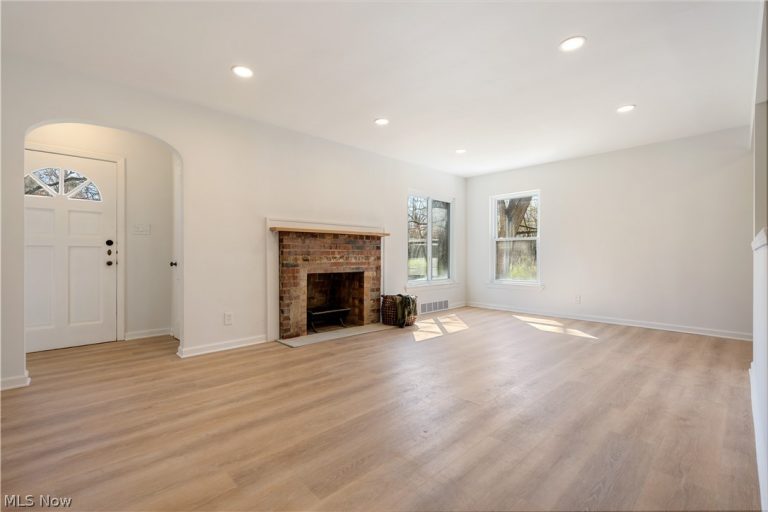 1521 Edgemoor Avenue, Akron, OH - Photo 4