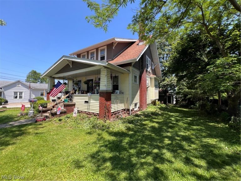 108 Oaklawn Avenue, Woodsfield, OH - Photo 3