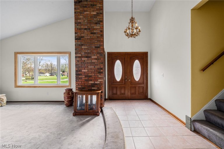 6512 Miller Drive, North Ridgeville, OH - Photo 3