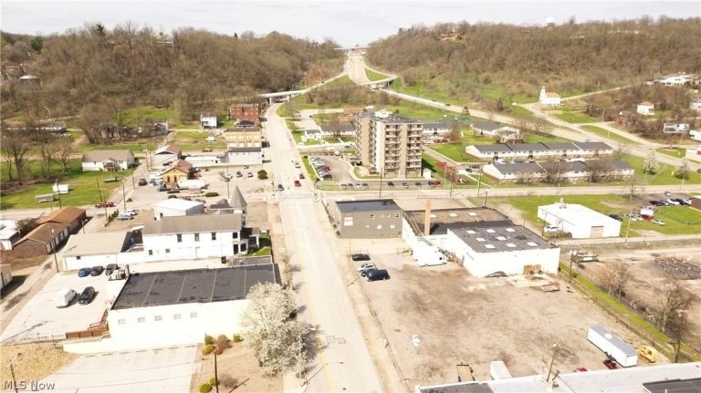 630 Market Street, Steubenville, OH - Photo 8