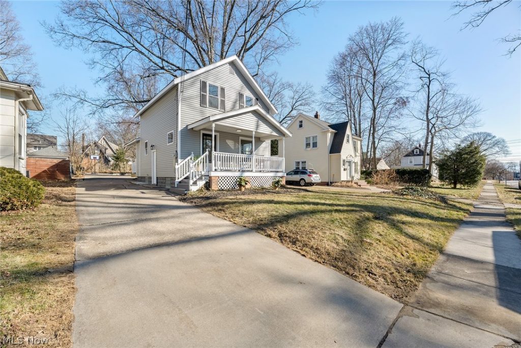 1933 10th Street, Cuyahoga Falls, OH