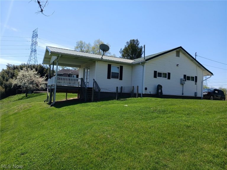 105 Newbanks Road, Parkersburg, WV - Photo 4