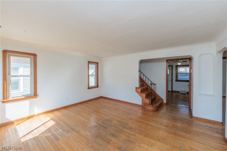 18119 Windward Road, Cleveland, OH - Photo 8