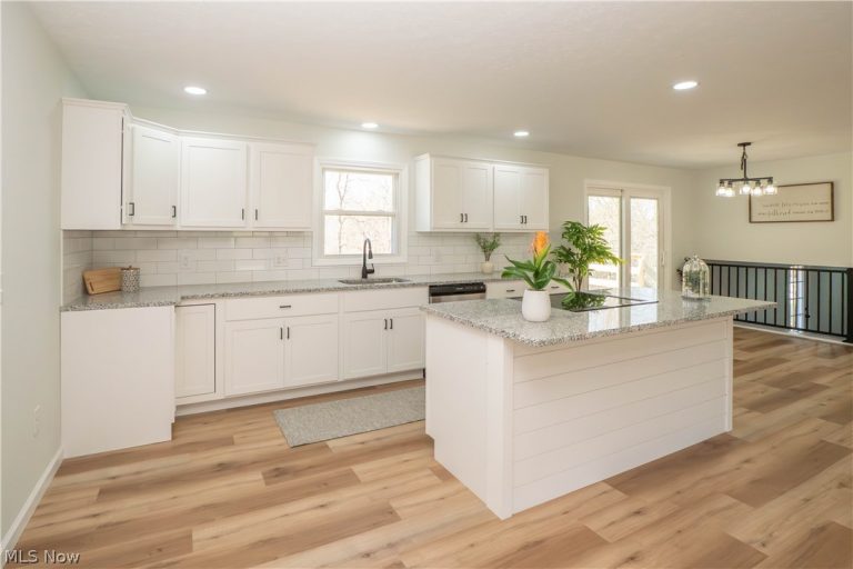 5343 Cleveland Avenue, Canton, OH - Photo 6