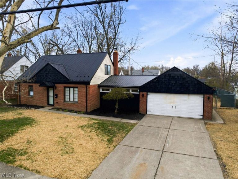 262 324th Street, Willowick, OH, 44095