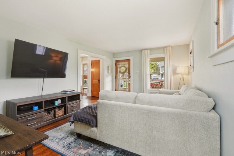 1642 10th Street, Cuyahoga Falls, OH - Photo 6