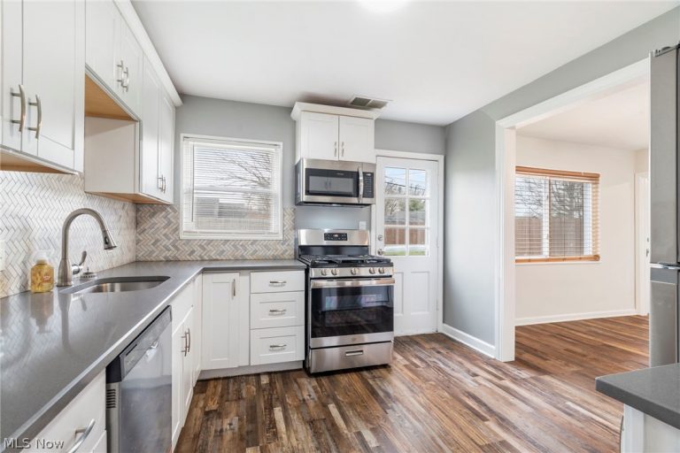 568 Sycamore Drive, Euclid, OH - Photo 5