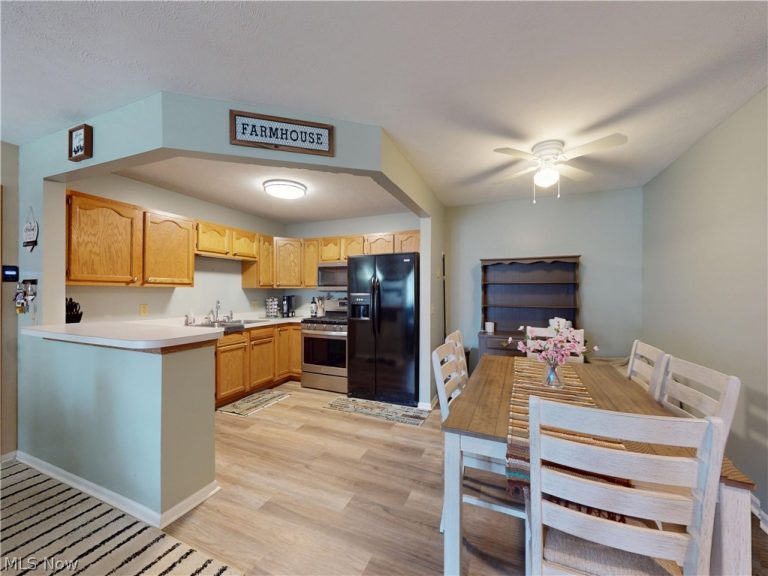 726 North Creek Drive, Painesville, OH - Photo 8