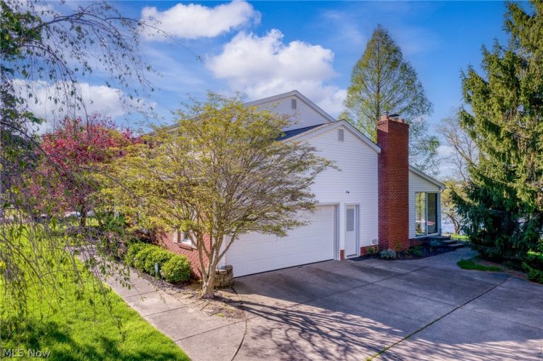 3020 Thunderbird Drive, Poland, OH - Photo 3